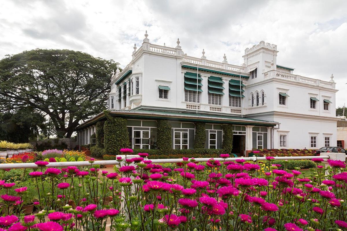 The Green Hotel Mysore Bagian luar foto