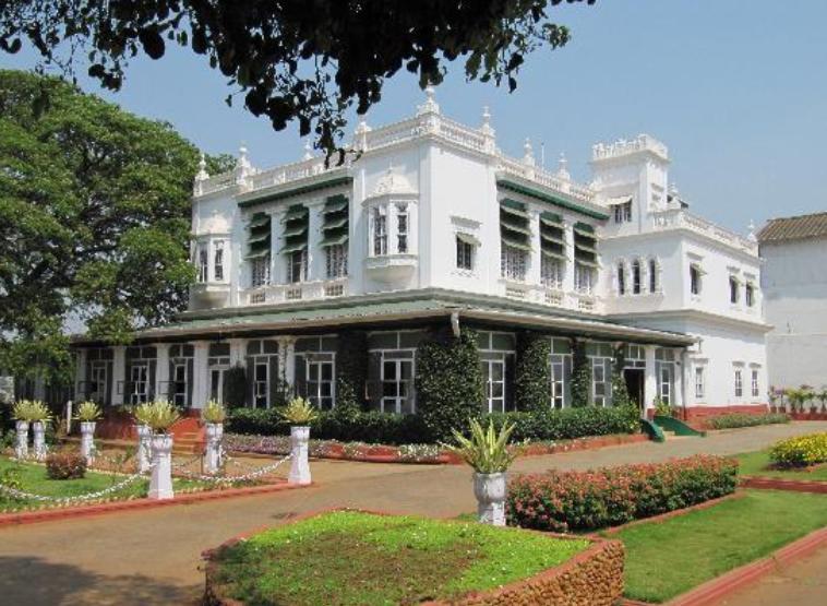 The Green Hotel Mysore Bagian luar foto